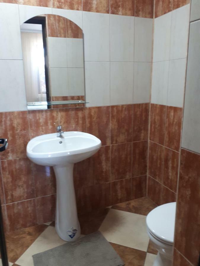 Apartament Victoria 1 Câmpina Zewnętrze zdjęcie